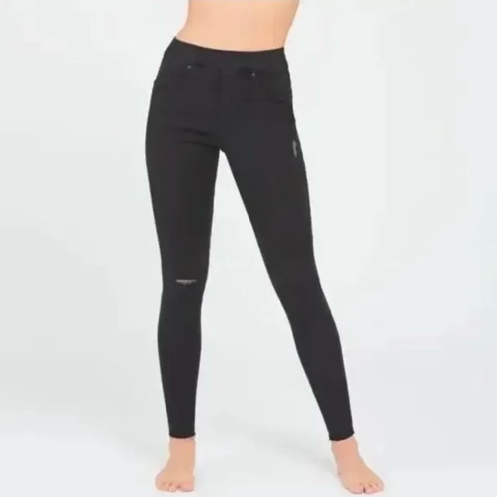 NEW Spanx Vintage Distressed Ankle Skinny Jeans